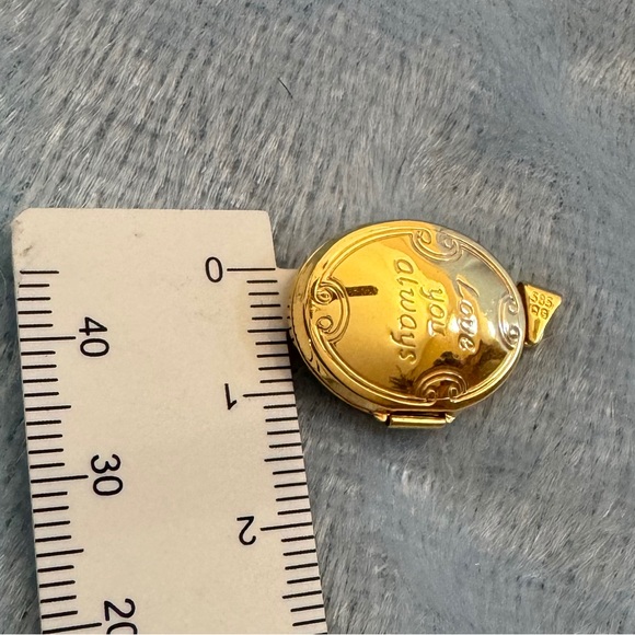 14KT GOLD LOCKET BRAND NEW - Picture 6 of 6
